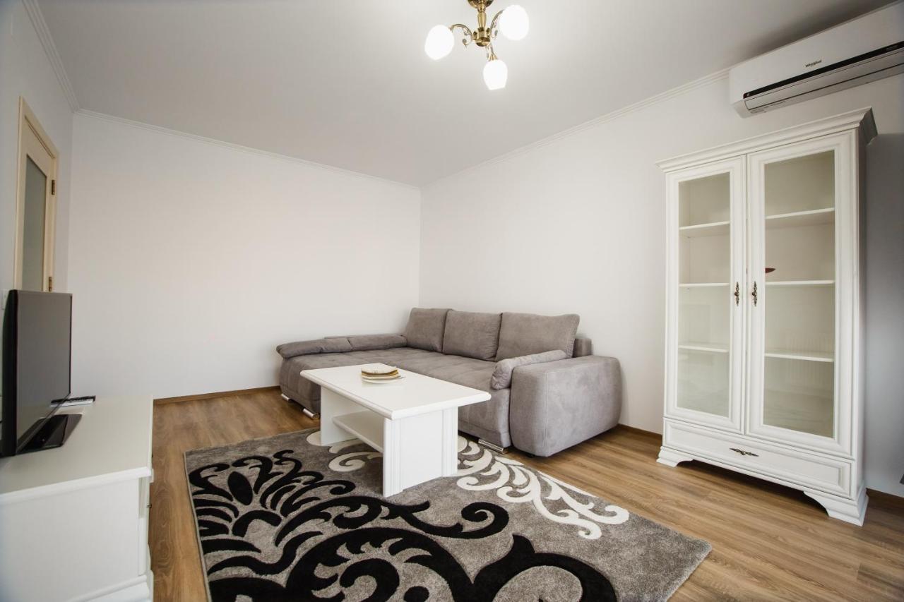 Bright&Elegant Central Apartment Oradea Extérieur photo