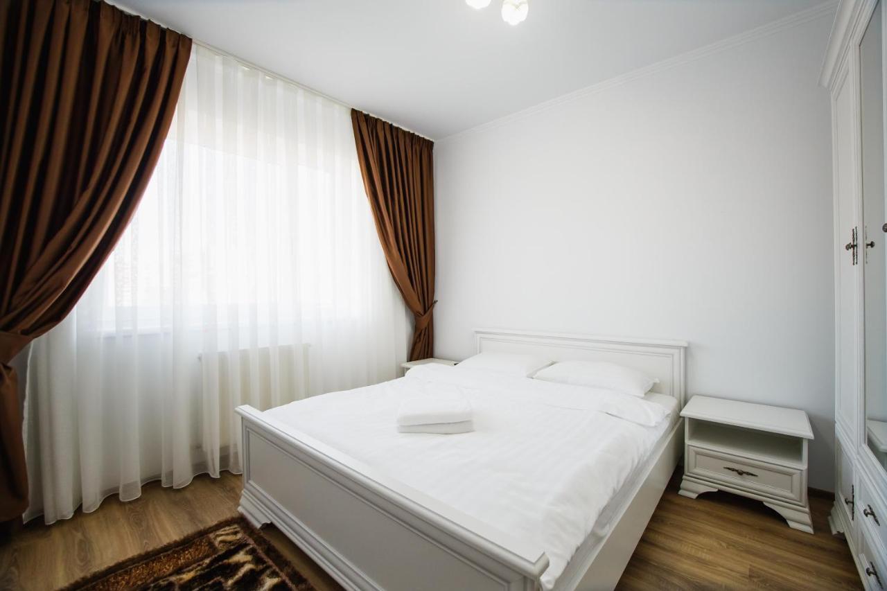 Bright&Elegant Central Apartment Oradea Extérieur photo